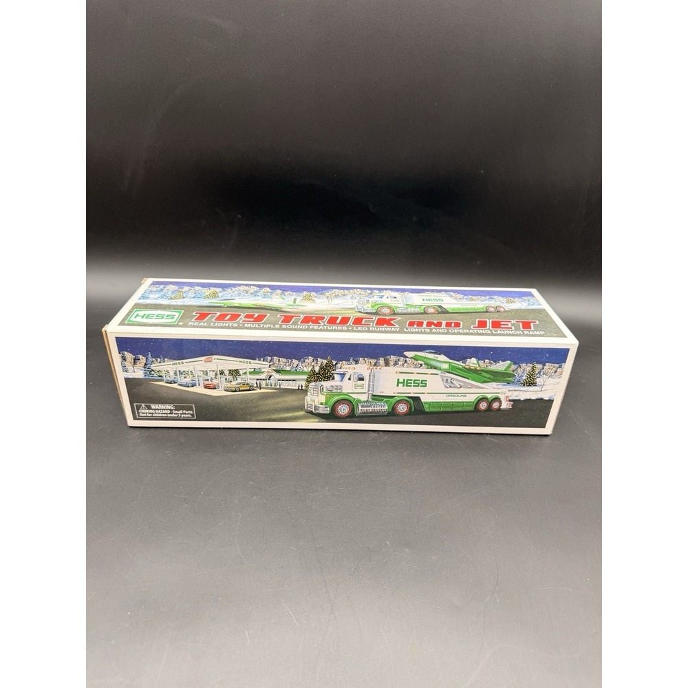Mint Condition‎ Hess Truck with Jet 2010
